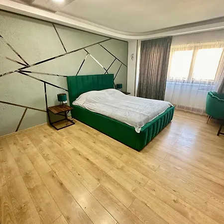 Ralav 布加勒斯特